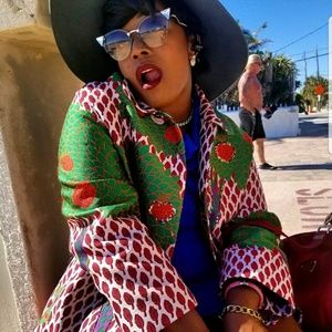 Meet your Posher, Miesha